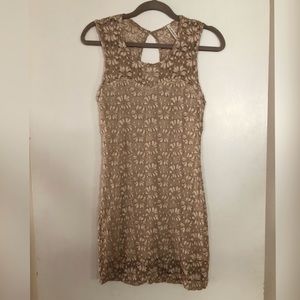 Gorgeous Vintage- Style Dress